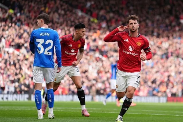 爱游戏全站关于里程碑夜！曼联状态回暖，中超赛前刷纪录，更衣室稳定，资深球员宣示担当的信息