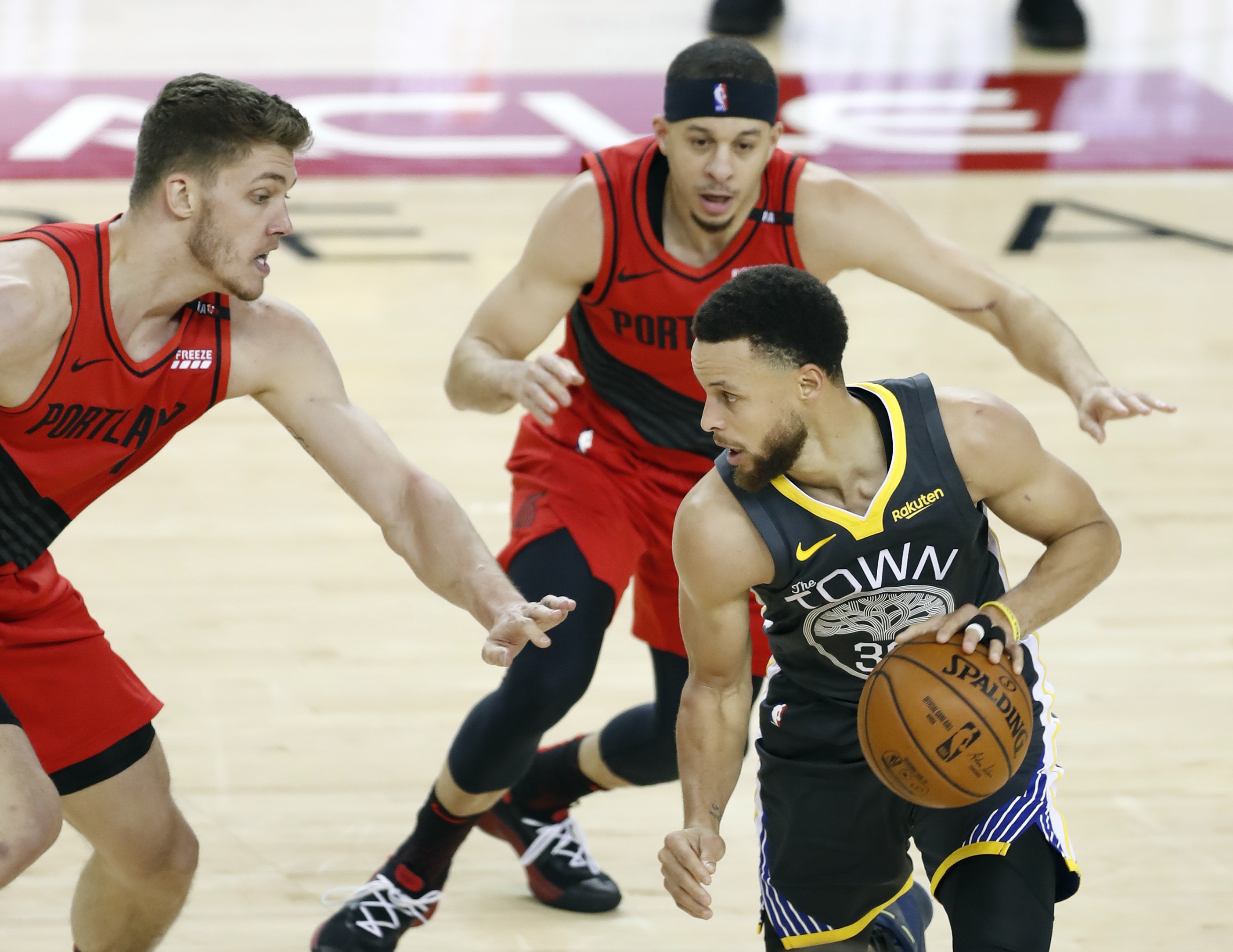 爱游戏在线登录波特兰开拓者内部会议纪要流出：国际比赛日篮板制胜；NBA季后赛使命明确；临场指挥获称赞的简单介绍